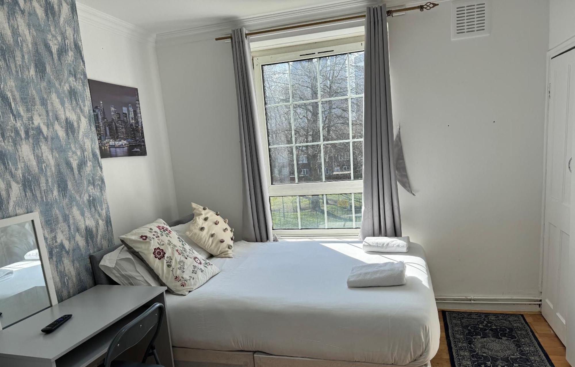 Budget Grey House London Exterior photo